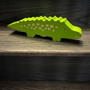 Pearhead kids alligator money bank brand new